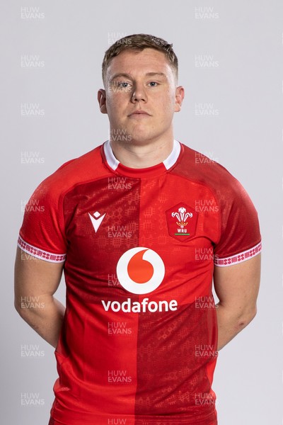 260126 - Wales Rugby Squad Portraits - Sam Costelow