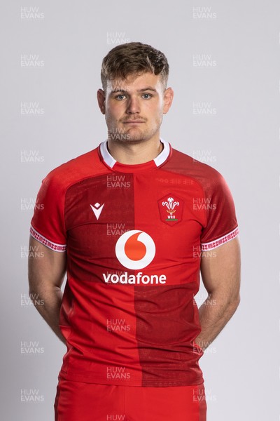 260126 - Wales Rugby Squad Portraits - Taine Plumtree