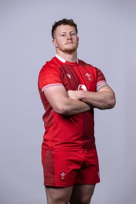 241125 - Wales Rugby Squad Portraits - Evan Lloyd