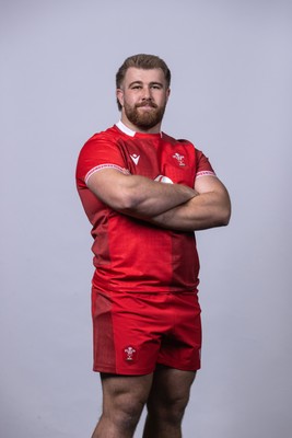 241125 - Wales Rugby Squad Portraits - Garyn Phillips