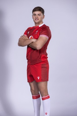 271025 - Wales Rugby Squad Portraits - Alex Mann