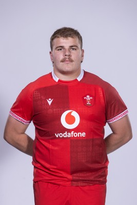 271025 - Wales Rugby Squad Portraits - Archie Griffin
