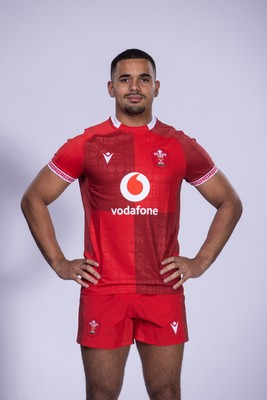 271025 - Wales Rugby Squad Portraits - Ben Thomas