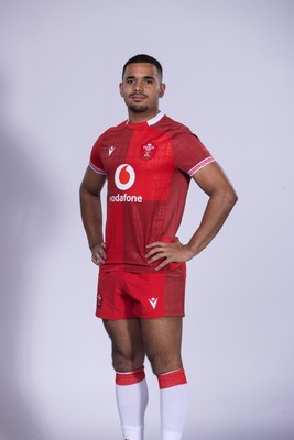 271025 - Wales Rugby Squad Portraits - Ben Thomas