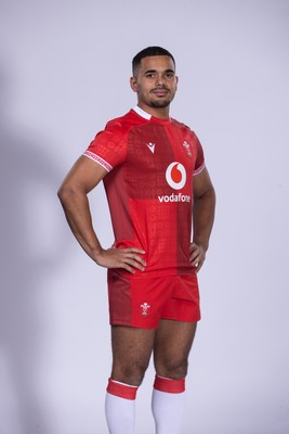 271025 - Wales Rugby Squad Portraits - Ben Thomas