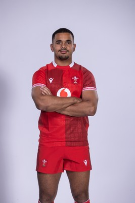 271025 - Wales Rugby Squad Portraits - Ben Thomas