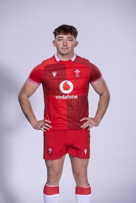 271025 - Wales Rugby Squad Portraits - Dan Edwards