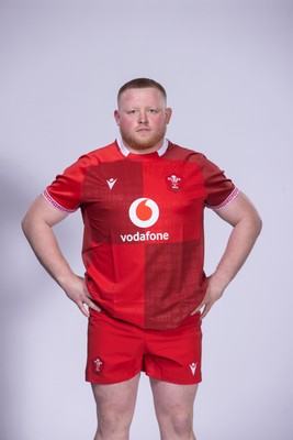 271025 - Wales Rugby Squad Portraits - Keiron Assiratti