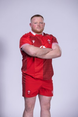 271025 - Wales Rugby Squad Portraits - Keiron Assiratti