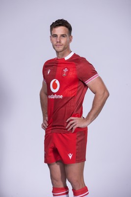 271025 - Wales Rugby Squad Portraits - Kieran Hardy