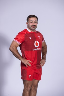 271025 - Wales Rugby Squad Portraits - Liam Belcher