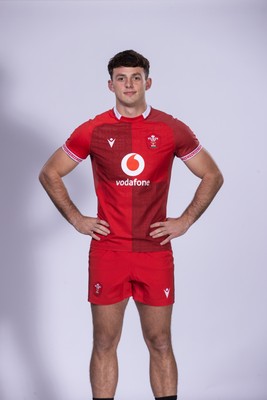271025 - Wales Rugby Squad Portraits - Louie Hennessey