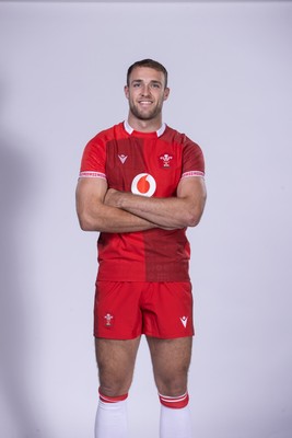 271025 - Wales Rugby Squad Portraits - Max Llewellyn