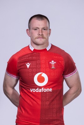 271025 - Wales Rugby Squad Portraits - Nick Tompkins