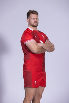 271025 - Wales Rugby Squad Portraits - Olly Cracknell