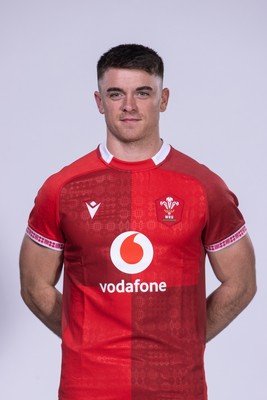 271025 - Wales Rugby Squad Portraits - Reuben Morgan-Williams