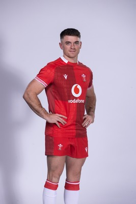 271025 - Wales Rugby Squad Portraits - Reuben Morgan-Williams