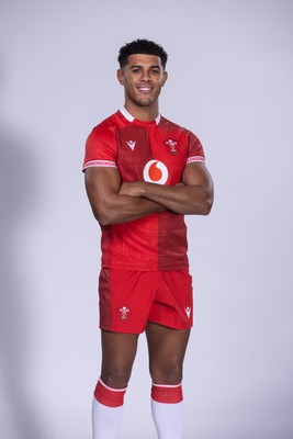 271025 - Wales Rugby Squad Portraits - Rio Dyer