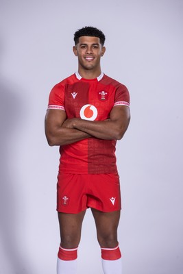 271025 - Wales Rugby Squad Portraits - Rio Dyer