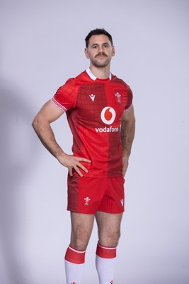271025 - Wales Rugby Squad Portraits - Tomos Williams