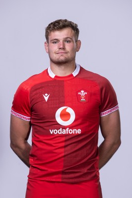 281025 - Wales Rugby Squad Portraits - Taine Plumtree