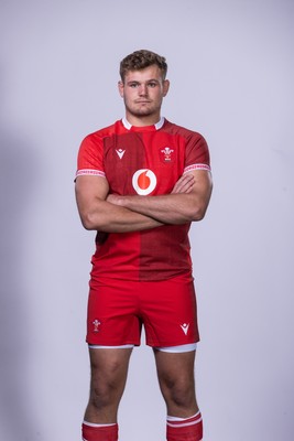 281025 - Wales Rugby Squad Portraits - Taine Plumtree