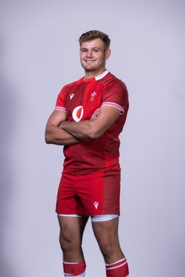 281025 - Wales Rugby Squad Portraits - Taine Plumtree