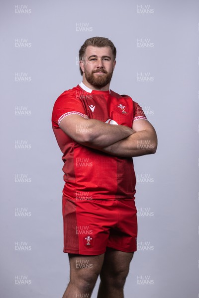 241125 - Wales Rugby Squad Portraits - Garyn Phillips