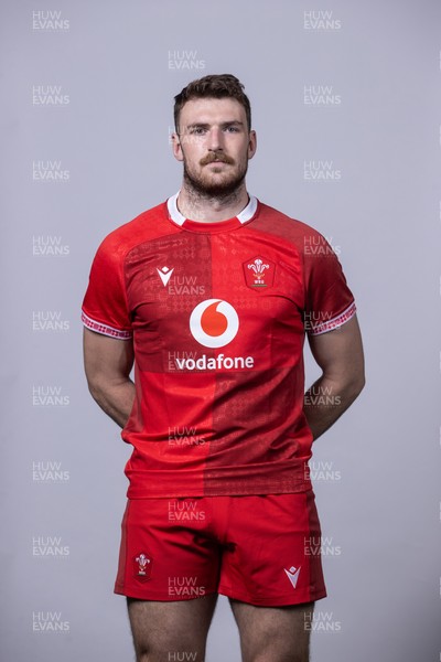 241125 - Wales Rugby Squad Portraits - James Ratti