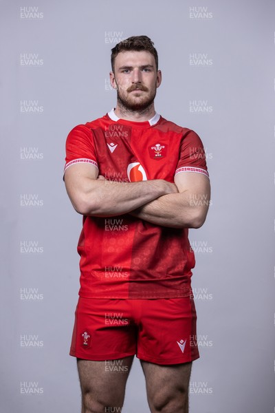241125 - Wales Rugby Squad Portraits - James Ratti