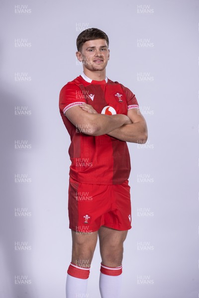 271025 - Wales Rugby Squad Portraits - Alex Mann