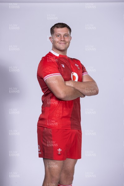 271025 - Wales Rugby Squad Portraits - Ben Carter