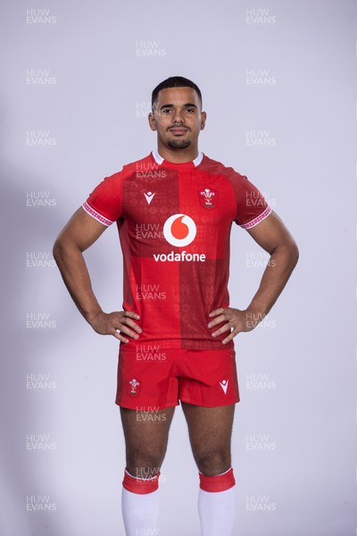 271025 - Wales Rugby Squad Portraits - Ben Thomas