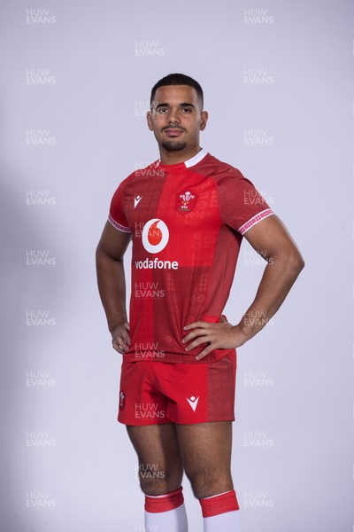 271025 - Wales Rugby Squad Portraits - Ben Thomas