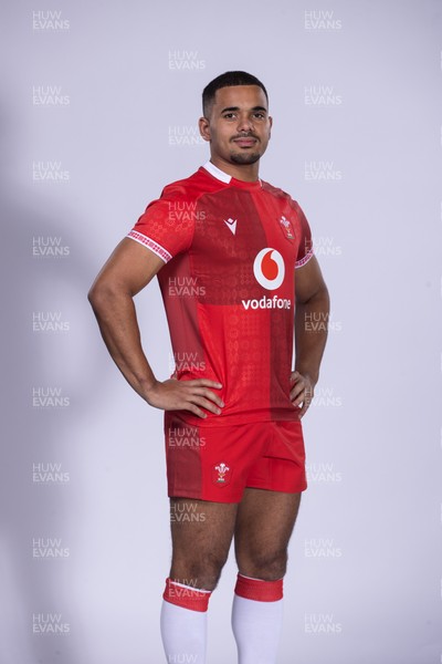 271025 - Wales Rugby Squad Portraits - Ben Thomas