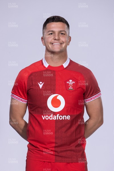 271025 - Wales Rugby Squad Portraits - Callum Sheedy
