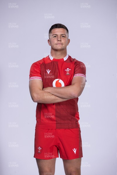 271025 - Wales Rugby Squad Portraits - Callum Sheedy