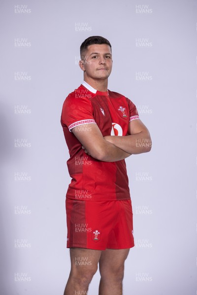 271025 - Wales Rugby Squad Portraits - Callum Sheedy