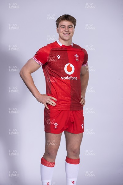 271025 - Wales Rugby Squad Portraits - Jacob Beetham