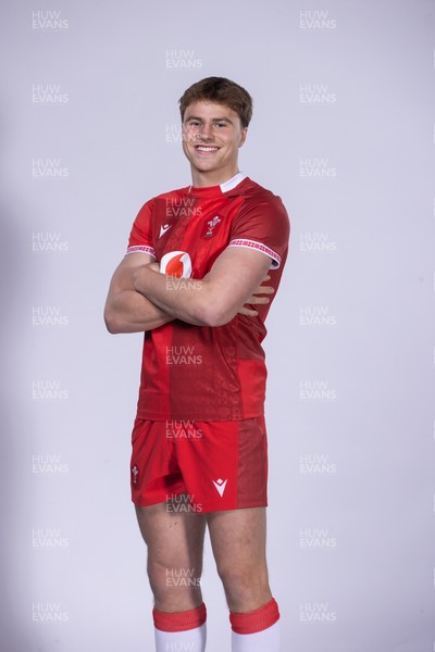 271025 - Wales Rugby Squad Portraits - Jacob Beetham