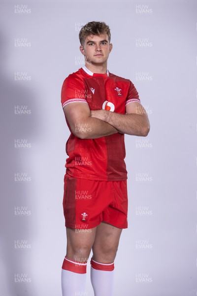 271025 - Wales Rugby Squad Portraits - James Fender
