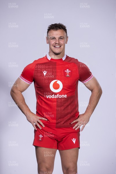 271025 - Wales Rugby Squad Headshots - 