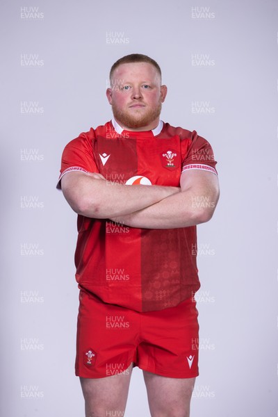 271025 - Wales Rugby Squad Portraits - Keiron Assiratti