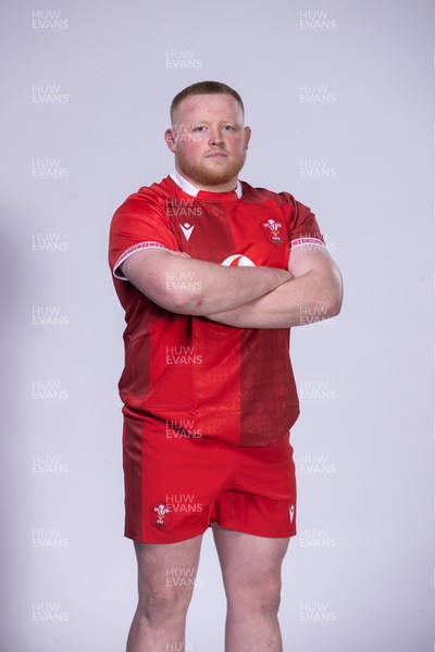271025 - Wales Rugby Squad Portraits - Keiron Assiratti