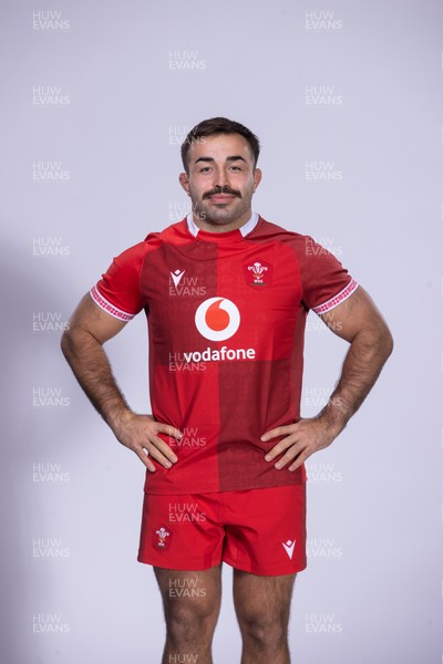 271025 - Wales Rugby Squad Portraits - Liam Belcher