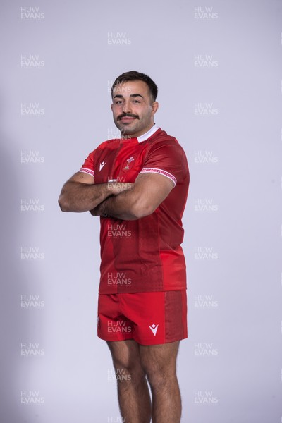 271025 - Wales Rugby Squad Portraits - Liam Belcher
