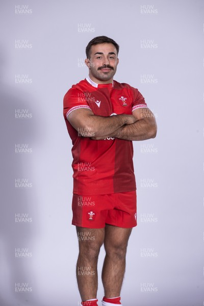 271025 - Wales Rugby Squad Portraits - Liam Belcher
