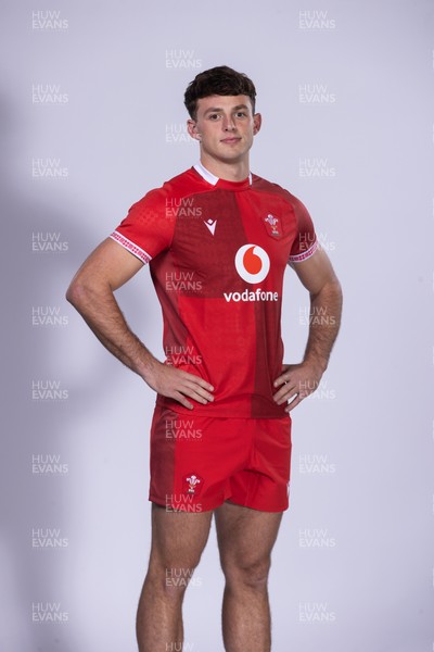 271025 - Wales Rugby Squad Portraits - Louie Hennessey
