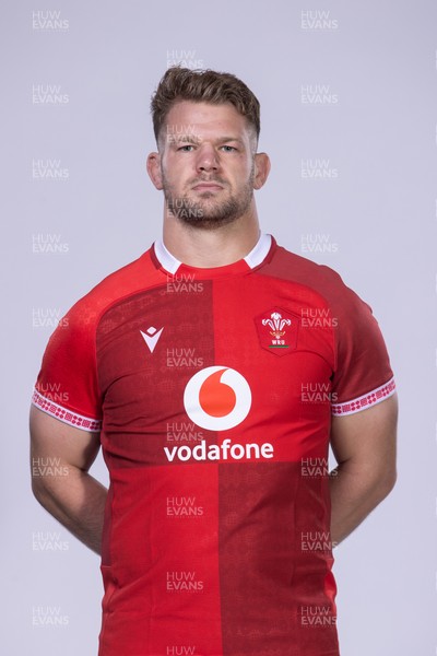 271025 - Wales Rugby Squad Portraits - Olly Cracknell