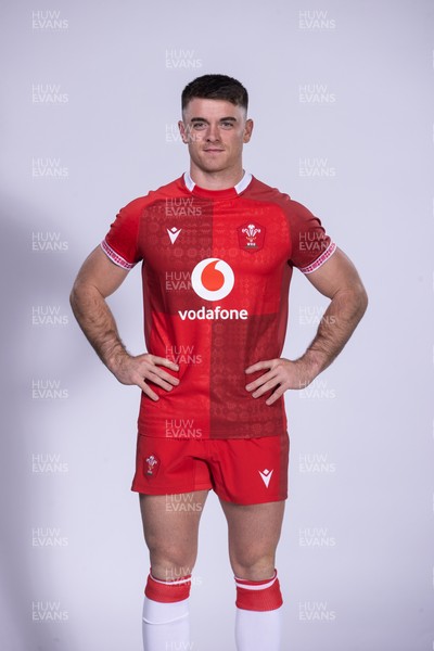 271025 - Wales Rugby Squad Portraits - Reuben Morgan-Williams